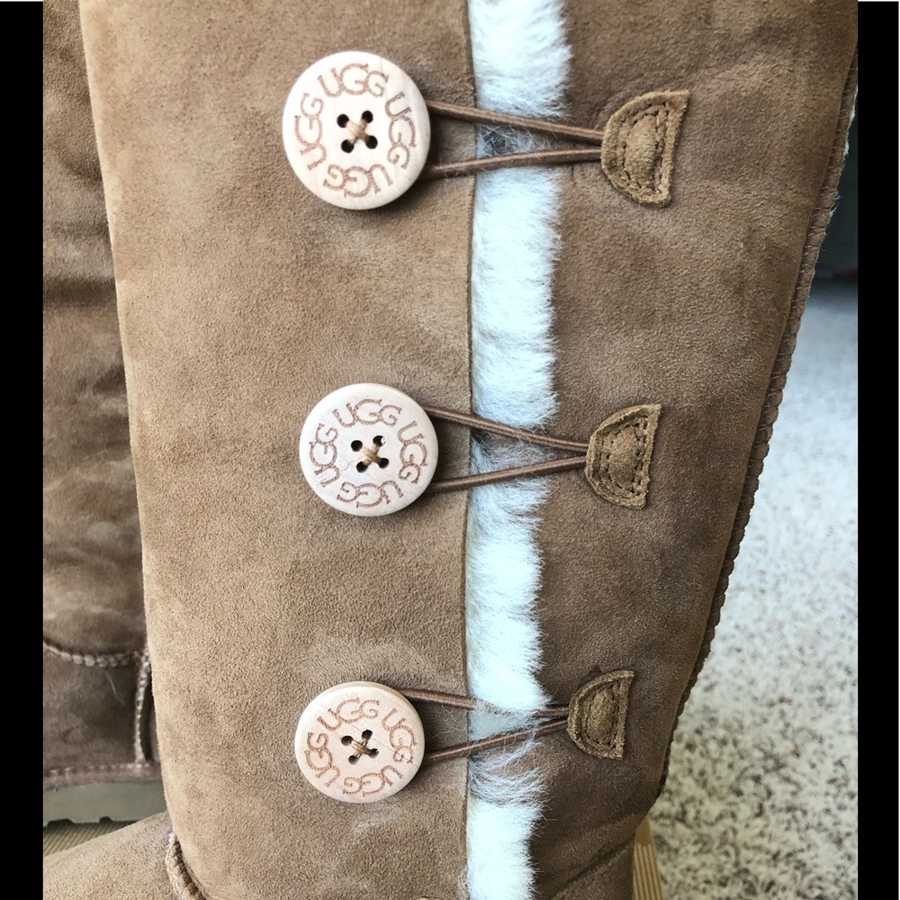 🤩 UGG Bailey Button Triplet Boot 🤩 - Picture 7 of 8